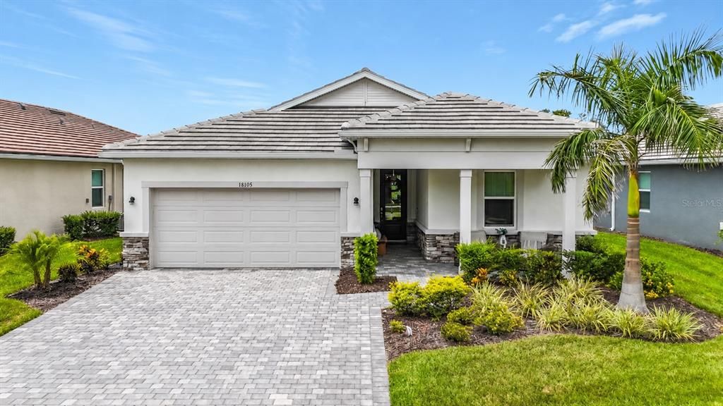 For Sale: $659,000 (4 beds, 3 baths, 1996 Square Feet)
