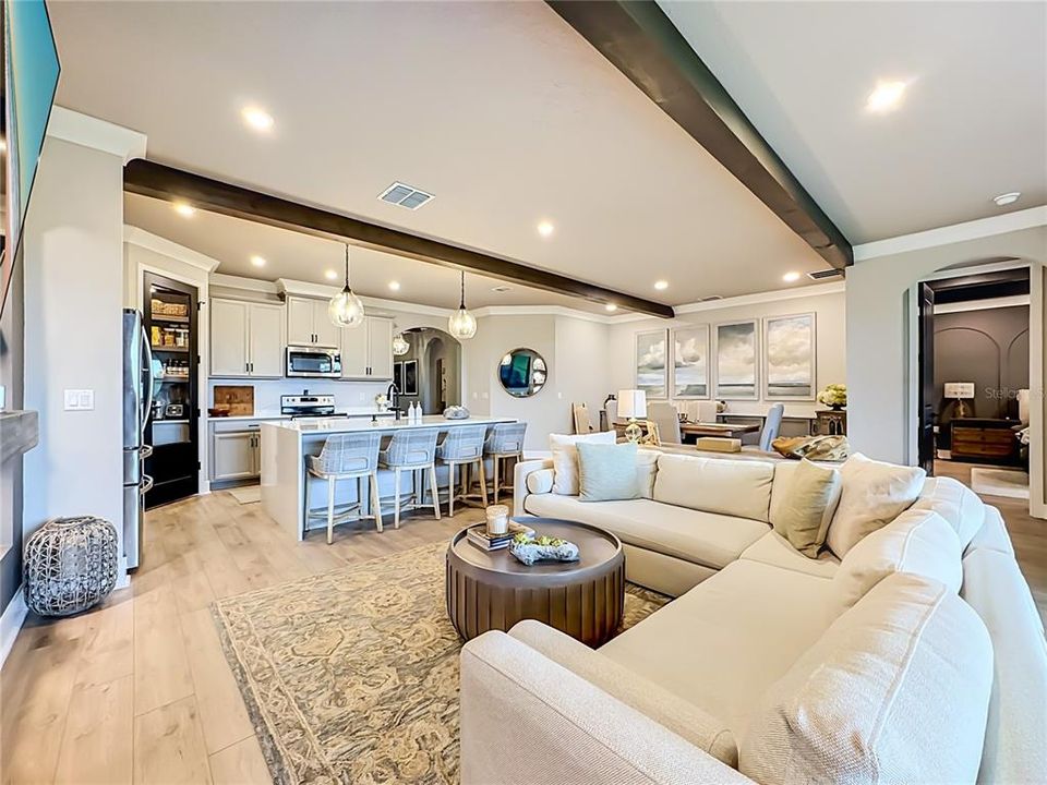 For Sale: $659,000 (4 beds, 3 baths, 1996 Square Feet)