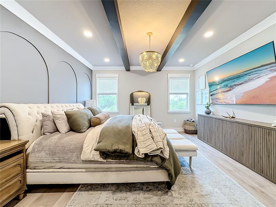 For Sale: $659,000 (4 beds, 3 baths, 1996 Square Feet)