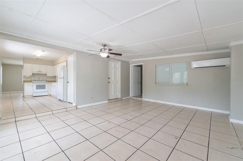 For Sale: $389,000 (4 beds, 2 baths, 1620 Square Feet)