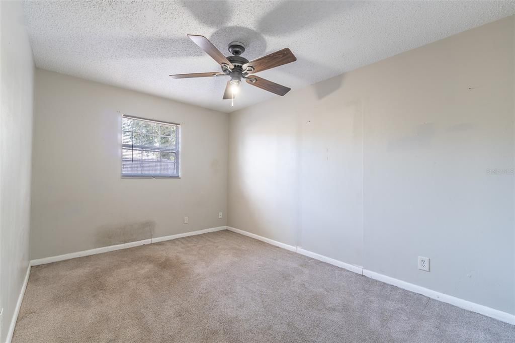 For Sale: $389,000 (4 beds, 2 baths, 1620 Square Feet)