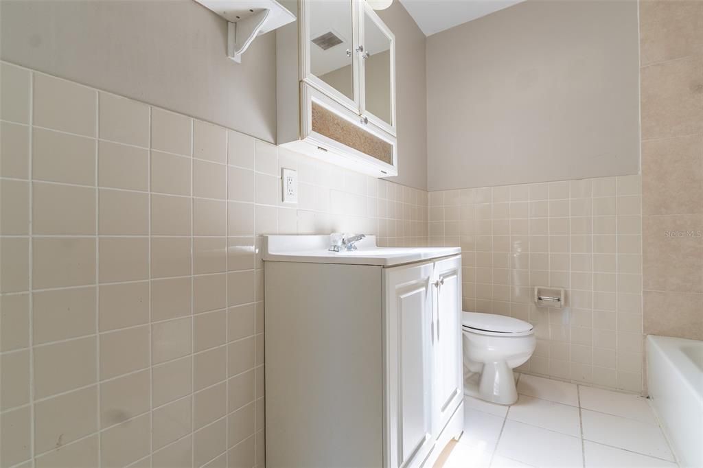 For Sale: $389,000 (4 beds, 2 baths, 1620 Square Feet)