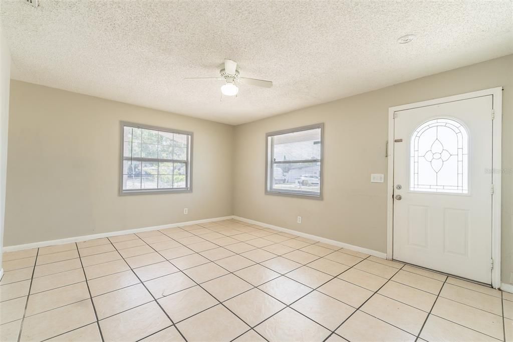 For Sale: $389,000 (4 beds, 2 baths, 1620 Square Feet)