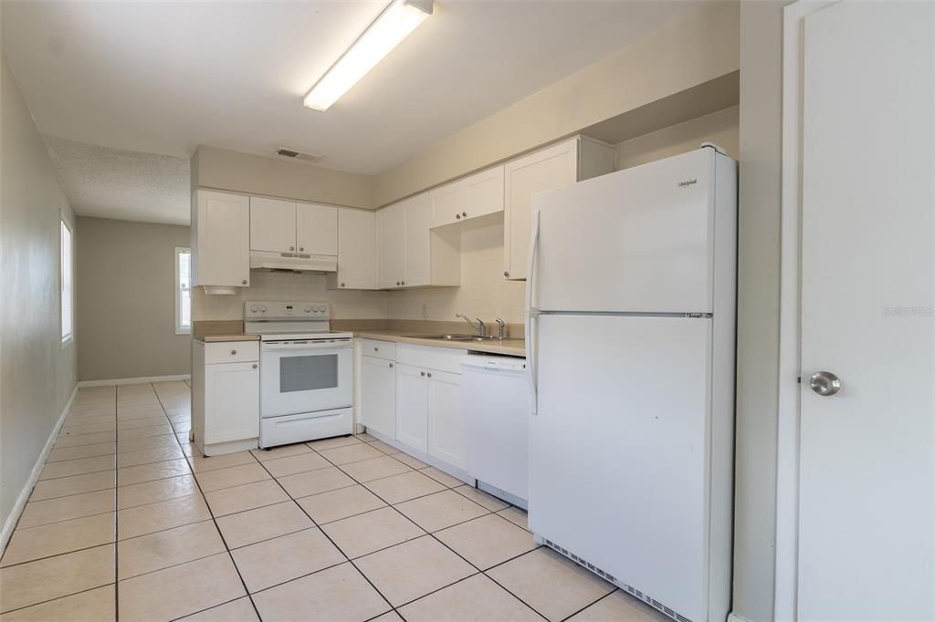For Sale: $389,000 (4 beds, 2 baths, 1620 Square Feet)
