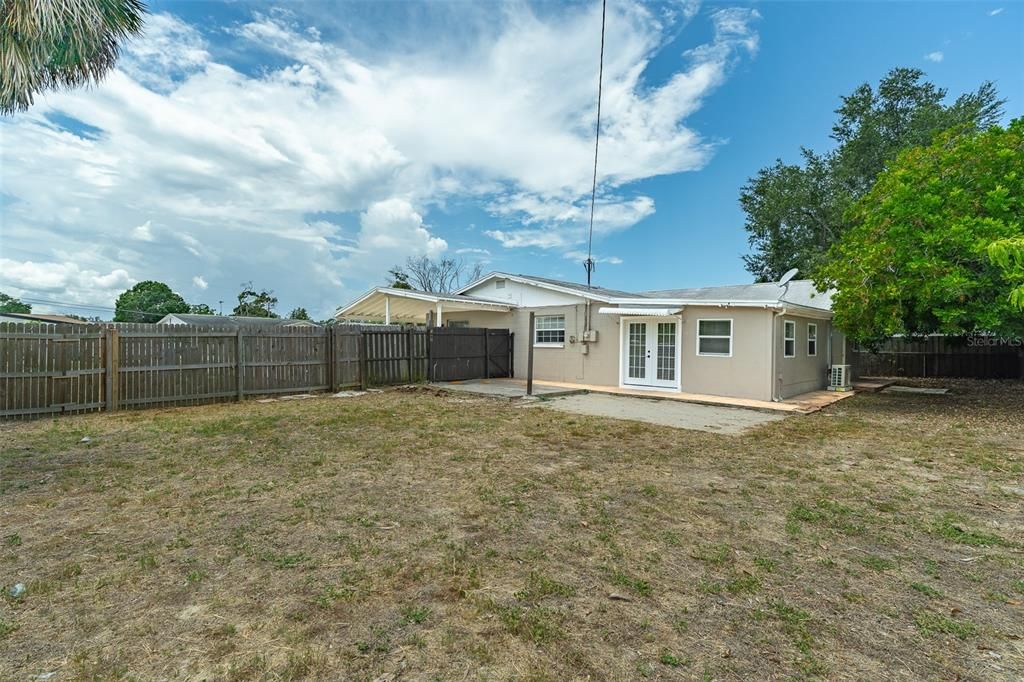 For Sale: $389,000 (4 beds, 2 baths, 1620 Square Feet)