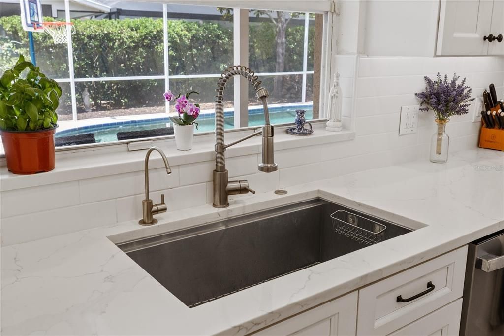 En Venta: $999,000 (5 camas, 3 baños, 3962 Pies cuadrados)
