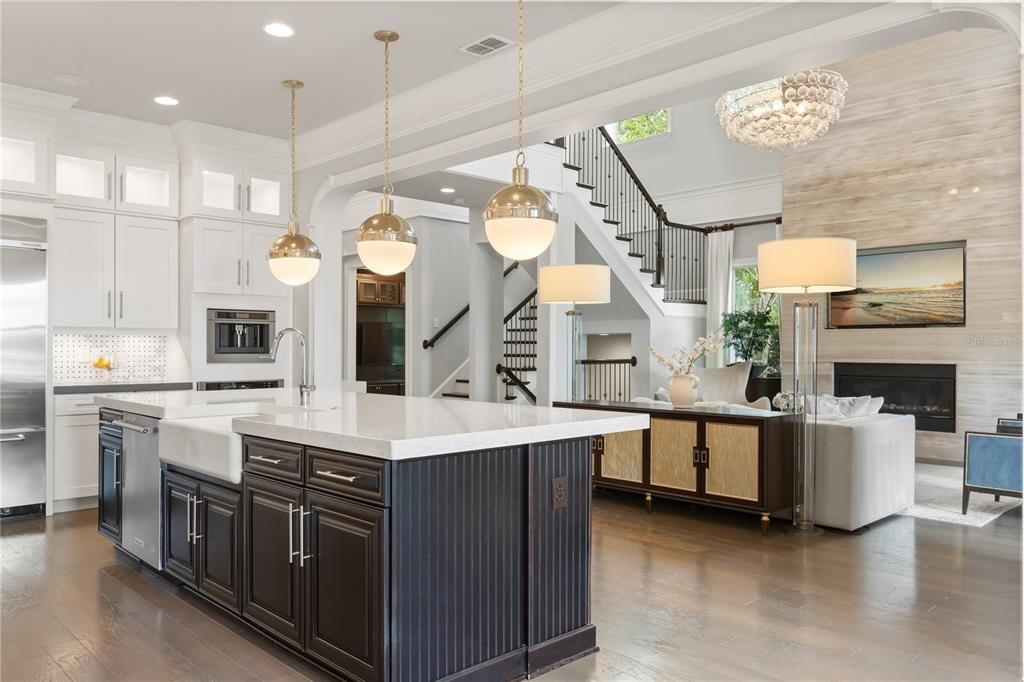 For Sale: $2,795,900 (7 beds, 5 baths, 6289 Square Feet)