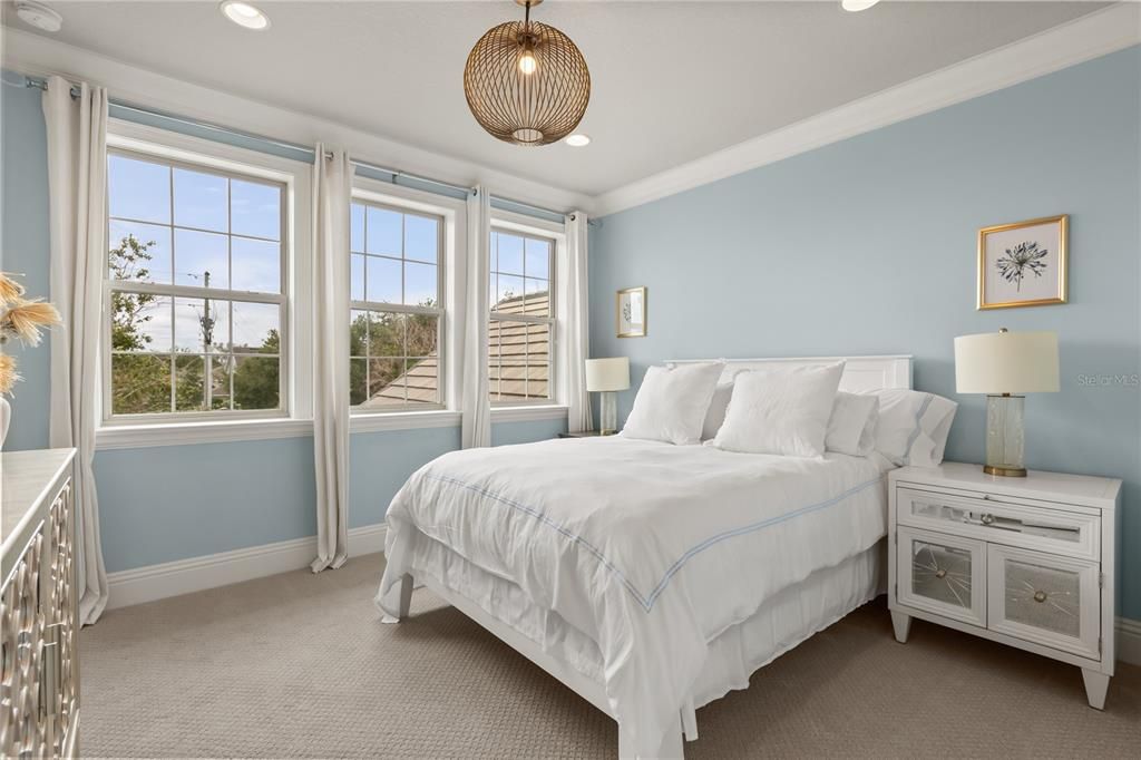 For Sale: $2,795,900 (7 beds, 5 baths, 6289 Square Feet)