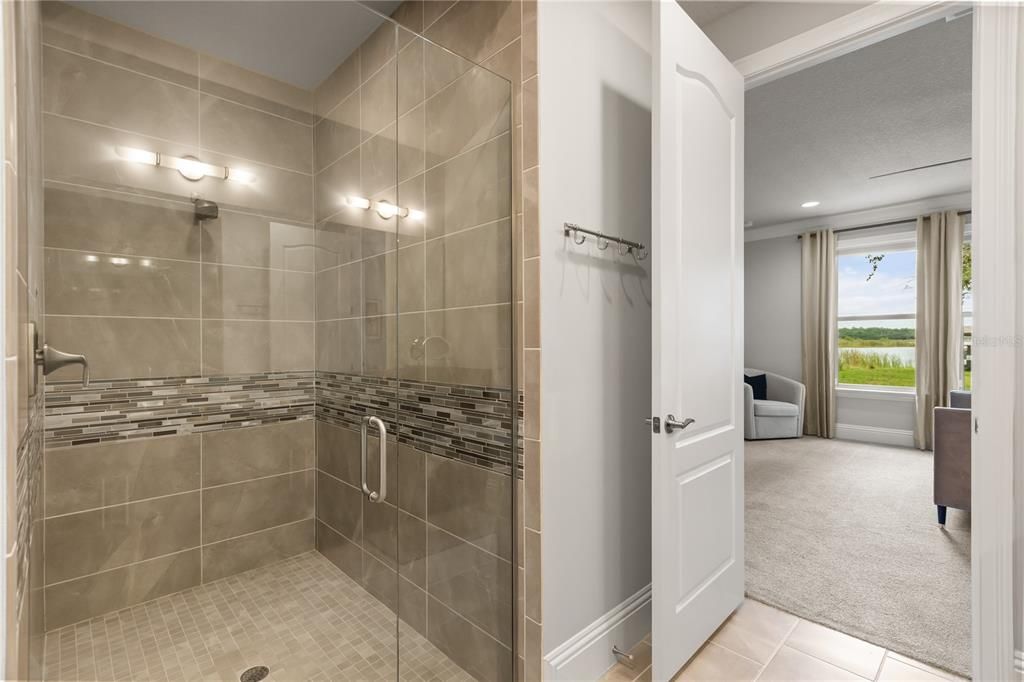 For Sale: $2,795,900 (7 beds, 5 baths, 6289 Square Feet)