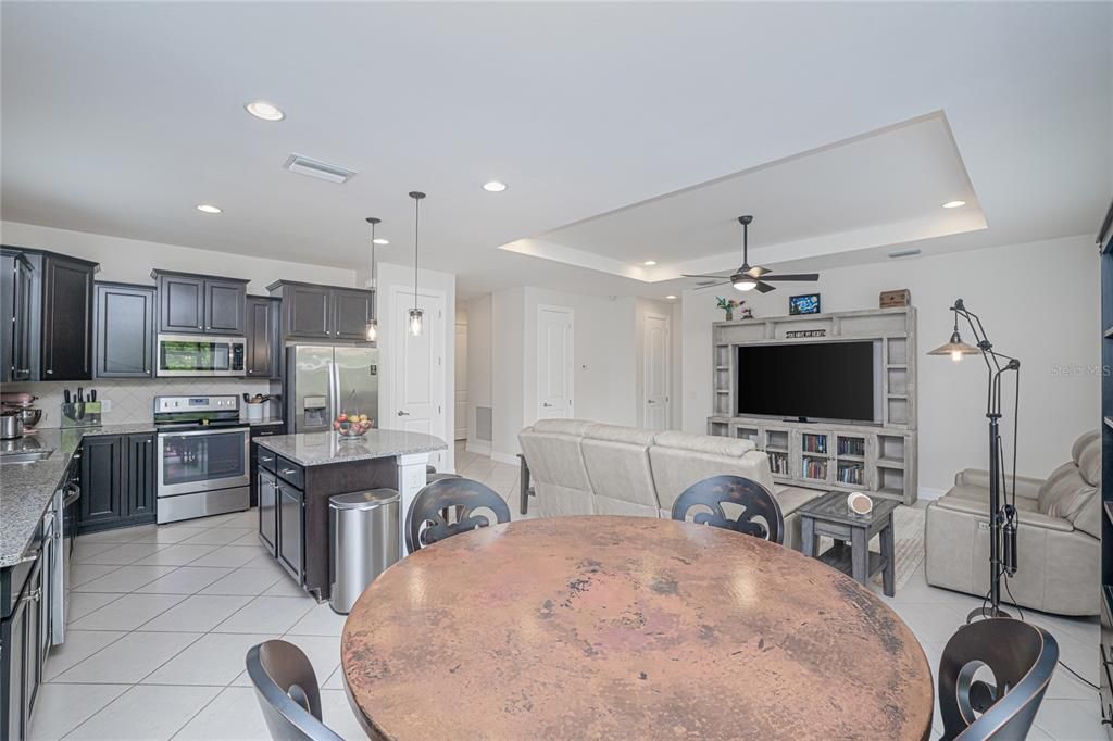 For Sale: $329,900 (3 beds, 2 baths, 1655 Square Feet)