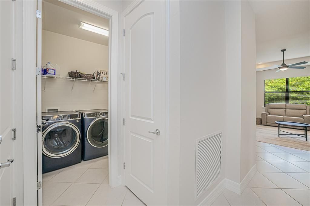 For Sale: $329,900 (3 beds, 2 baths, 1655 Square Feet)