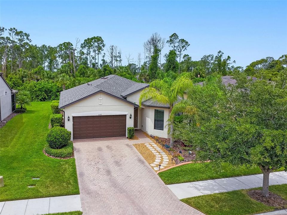 For Sale: $329,900 (3 beds, 2 baths, 1655 Square Feet)