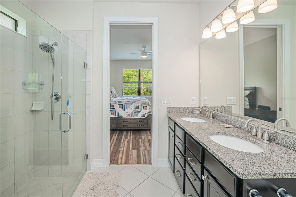 For Sale: $329,900 (3 beds, 2 baths, 1655 Square Feet)