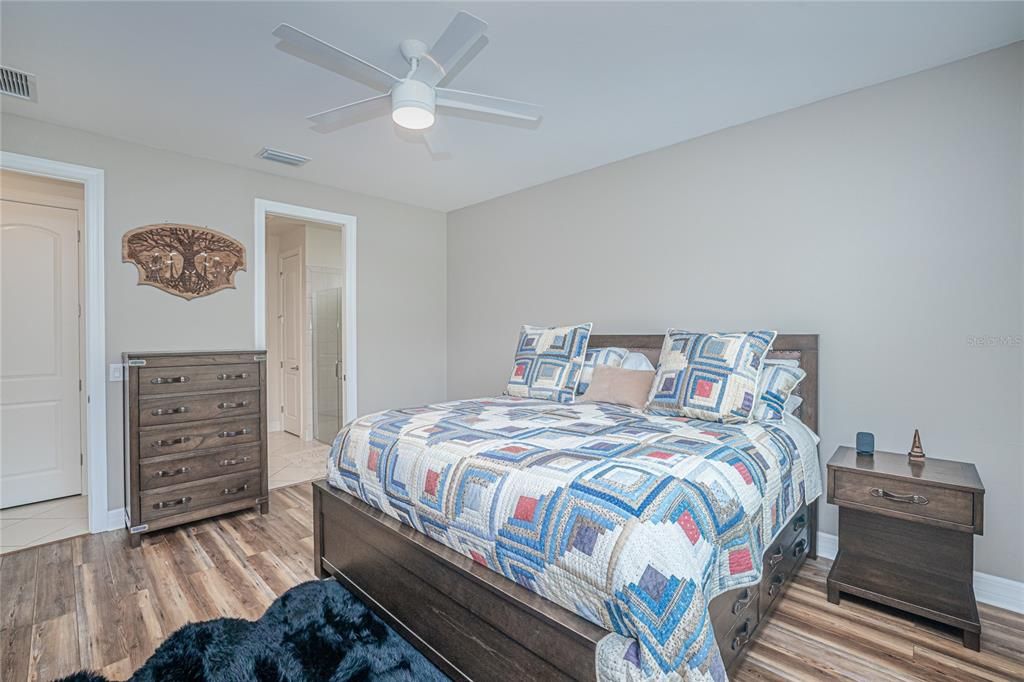 For Sale: $329,900 (3 beds, 2 baths, 1655 Square Feet)