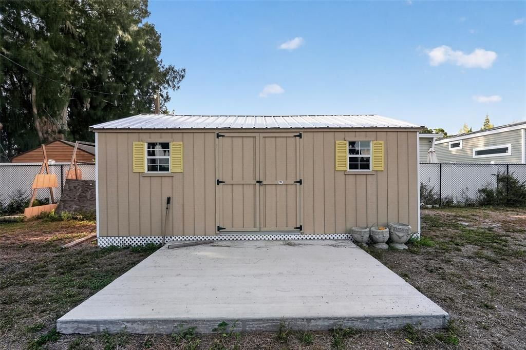 For Sale: $229,000 (2 beds, 1 baths, 816 Square Feet)