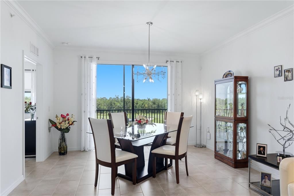 En Venta: $315,000 (2 camas, 2 baños, 1121 Pies cuadrados)