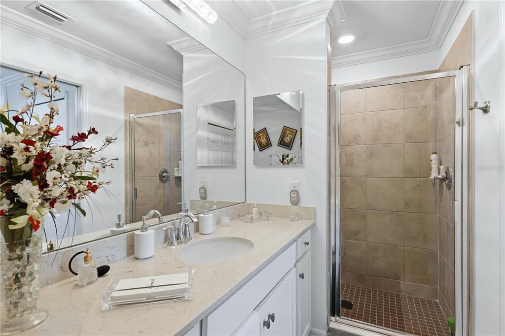 En Venta: $315,000 (2 camas, 2 baños, 1121 Pies cuadrados)