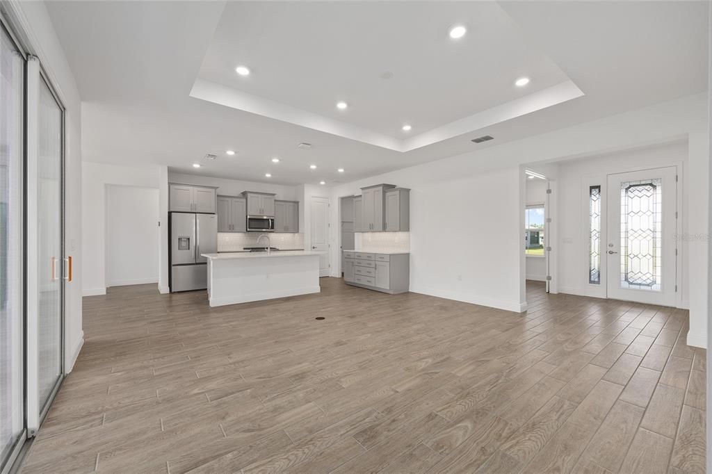 En Venta: $420,785 (2 camas, 2 baños, 1718 Pies cuadrados)