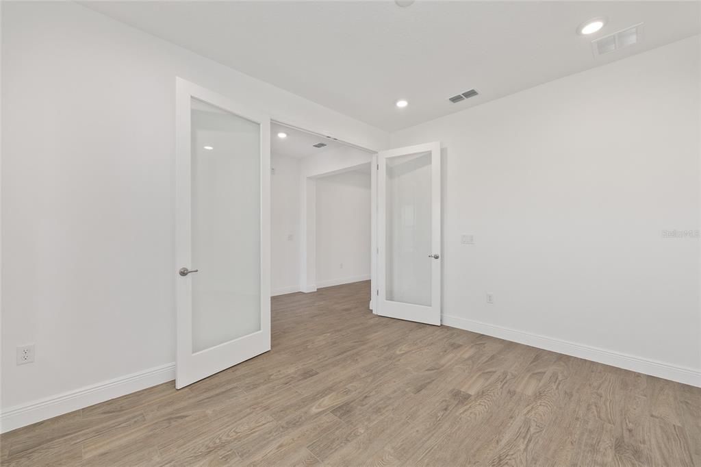 En Venta: $420,785 (2 camas, 2 baños, 1718 Pies cuadrados)