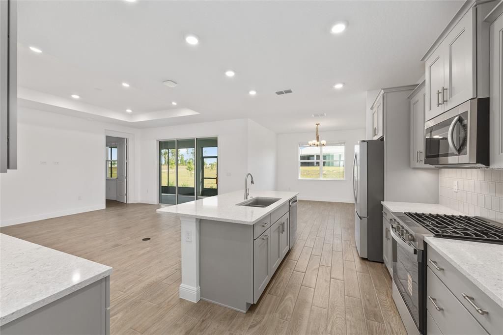 En Venta: $420,785 (2 camas, 2 baños, 1718 Pies cuadrados)