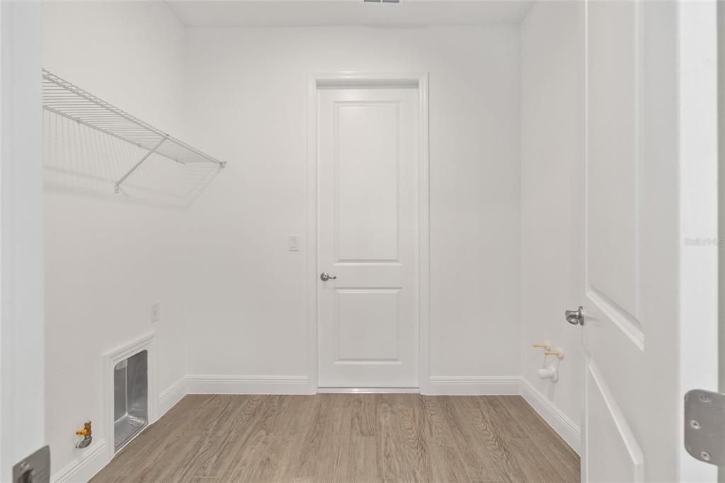 En Venta: $420,785 (2 camas, 2 baños, 1718 Pies cuadrados)