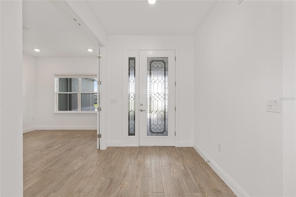 En Venta: $420,785 (2 camas, 2 baños, 1718 Pies cuadrados)