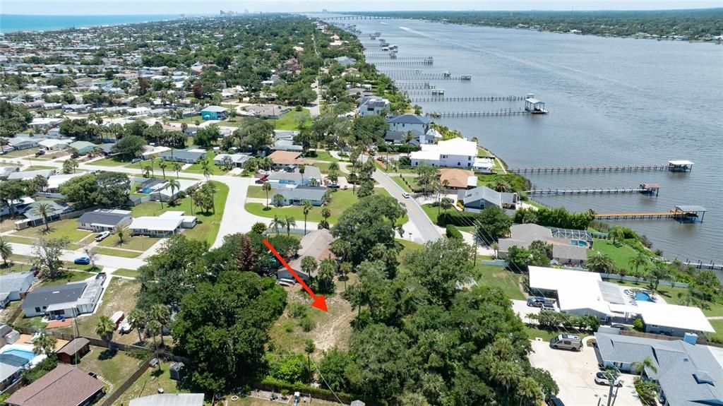 En Venta: $269,000 (0.32 acres)