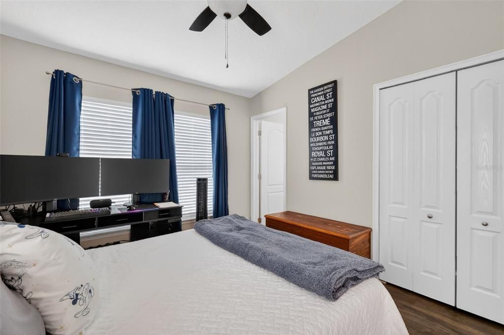 Active With Contract: $364,900 (2 beds, 2 baths, 1360 Square Feet)