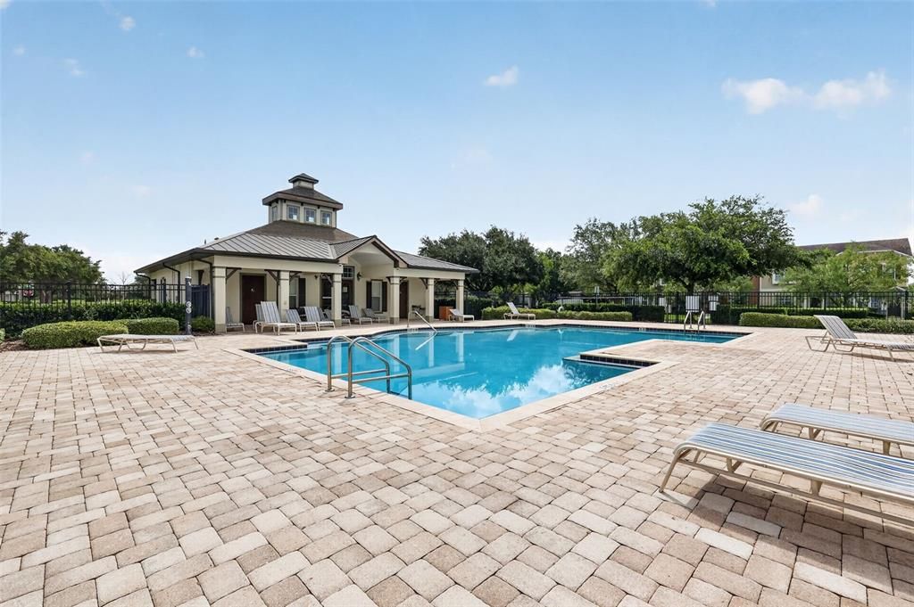 Active With Contract: $364,900 (2 beds, 2 baths, 1360 Square Feet)