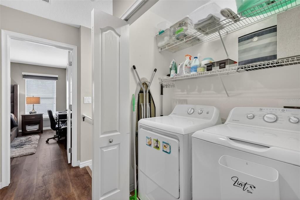 Active With Contract: $364,900 (2 beds, 2 baths, 1360 Square Feet)