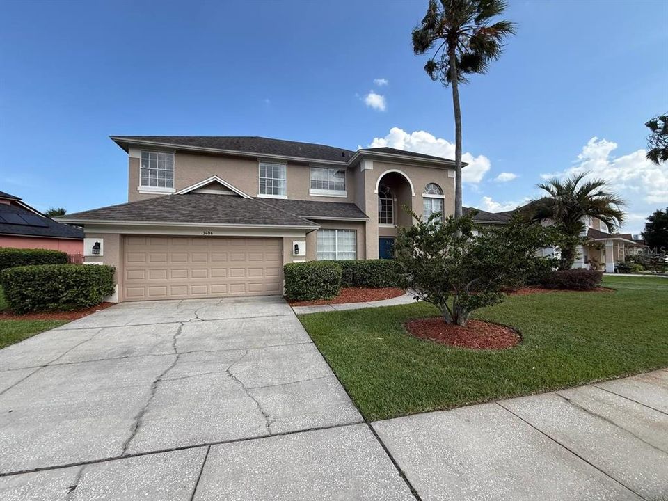 For Rent: $3,475 (6 beds, 3 baths, 3136 Square Feet)