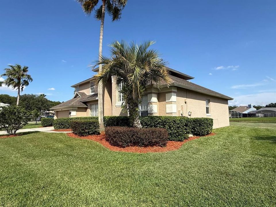 For Rent: $3,475 (6 beds, 3 baths, 3136 Square Feet)