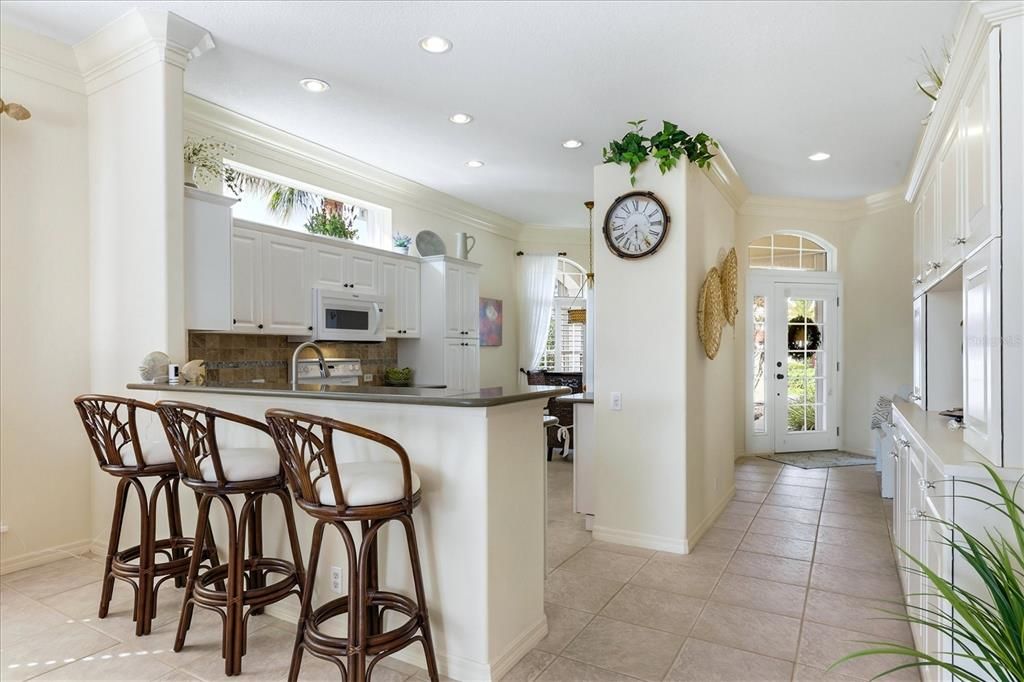 For Sale: $348,000 (3 beds, 2 baths, 1584 Square Feet)