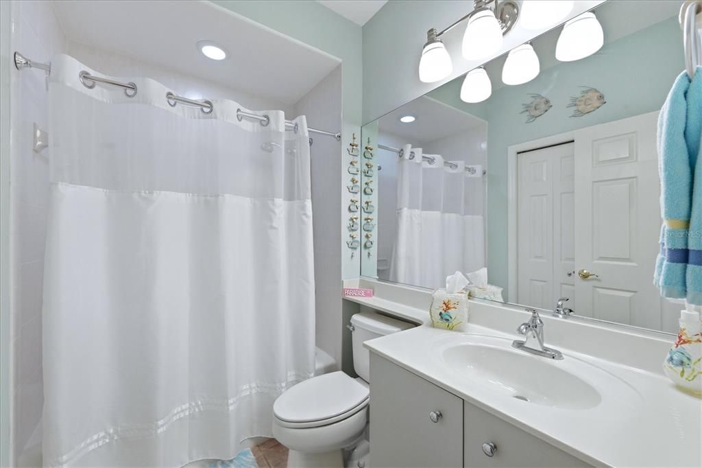 For Sale: $348,000 (3 beds, 2 baths, 1584 Square Feet)