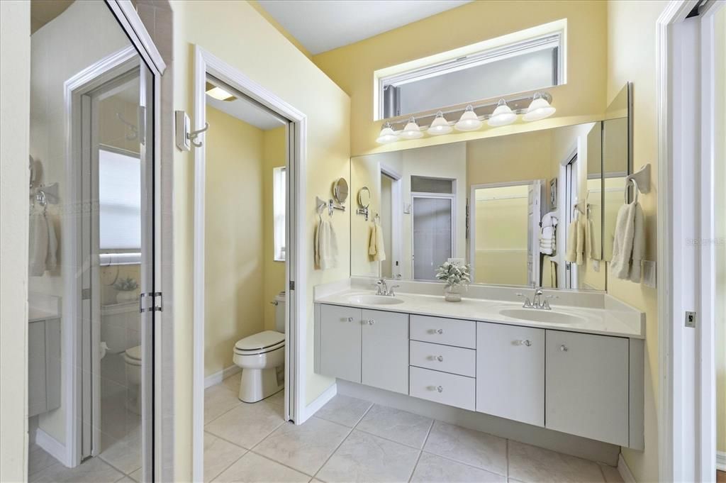 For Sale: $348,000 (3 beds, 2 baths, 1584 Square Feet)