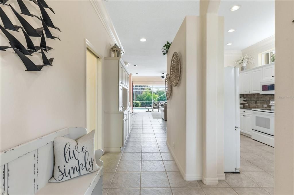 For Sale: $348,000 (3 beds, 2 baths, 1584 Square Feet)