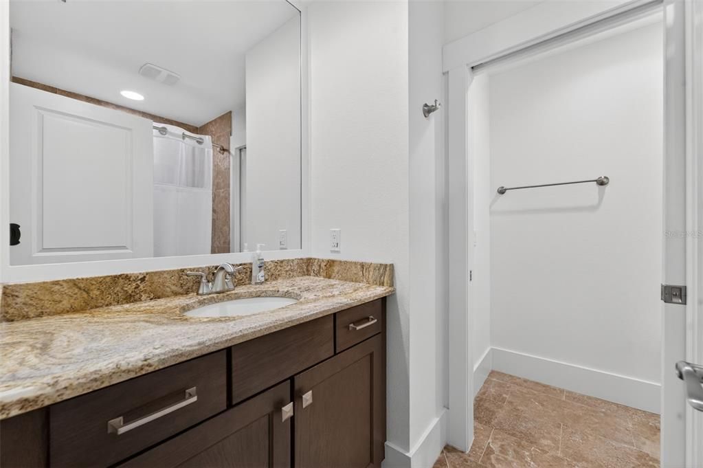 For Sale: $879,000 (3 beds, 3 baths, 2030 Square Feet)