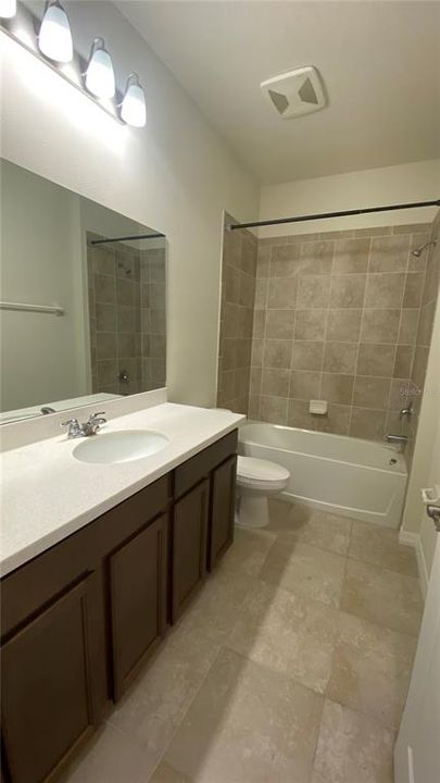 En Renta: $3,600 (4 camas, 2 baños, 1832 Pies cuadrados)