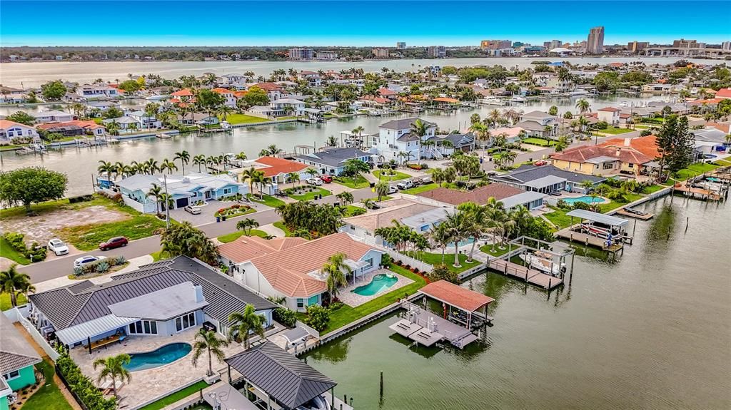 На продажу: $1,650,000 (3 спален, 3 ванн, 2409 Квадратных фут)