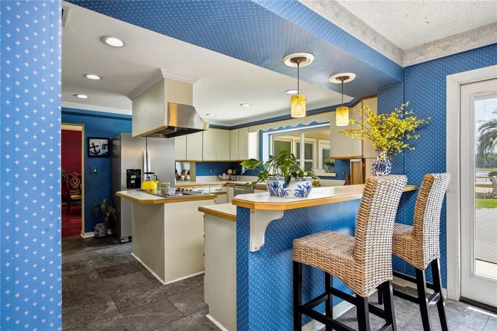 For Sale: $828,000 (5 beds, 3 baths, 3294 Square Feet)