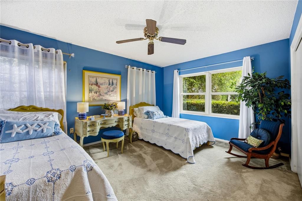 For Sale: $828,000 (5 beds, 3 baths, 3294 Square Feet)