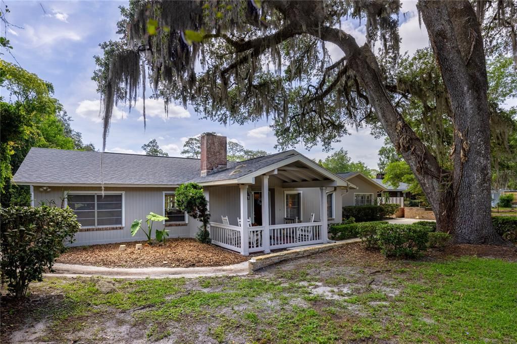 For Sale: $828,000 (5 beds, 3 baths, 3294 Square Feet)