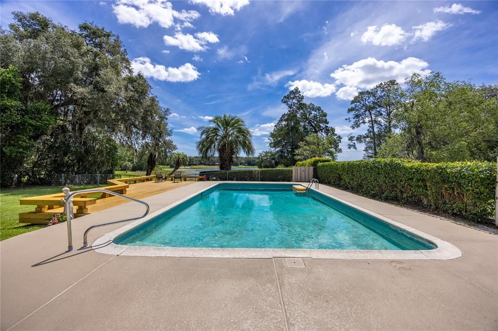 For Sale: $828,000 (5 beds, 3 baths, 3294 Square Feet)