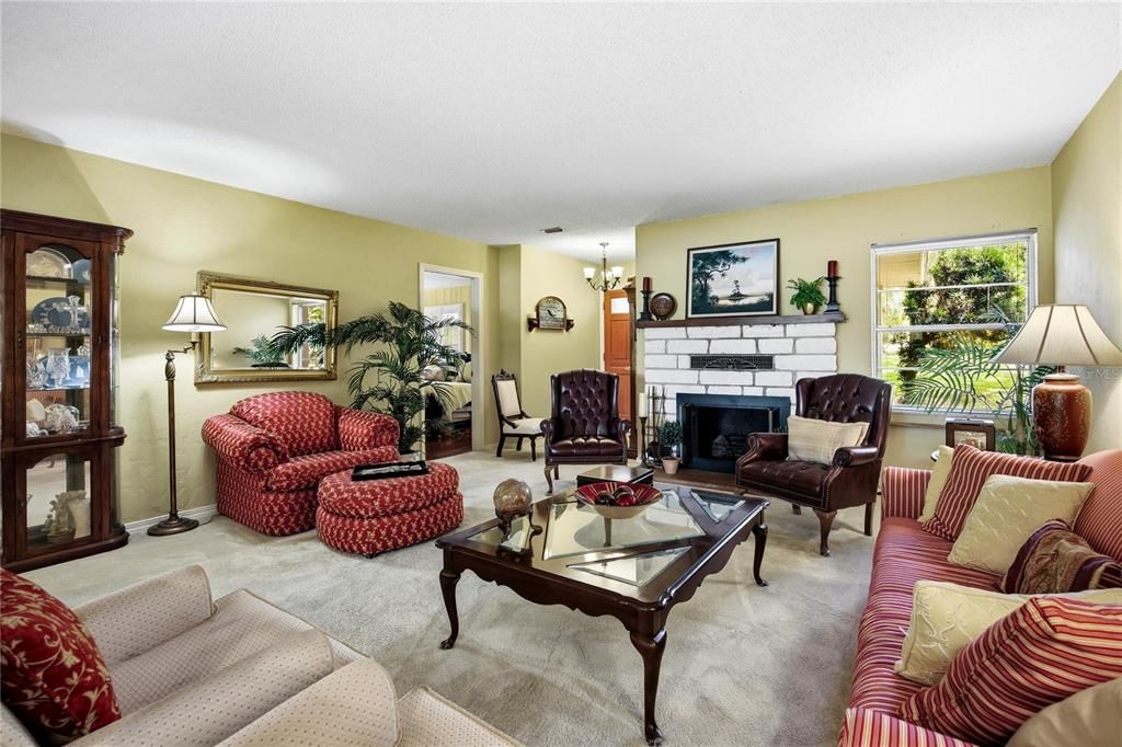 For Sale: $828,000 (5 beds, 3 baths, 3294 Square Feet)