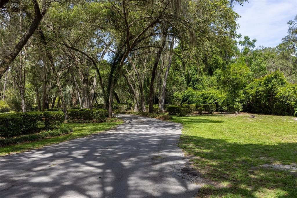 For Sale: $828,000 (5 beds, 3 baths, 3294 Square Feet)