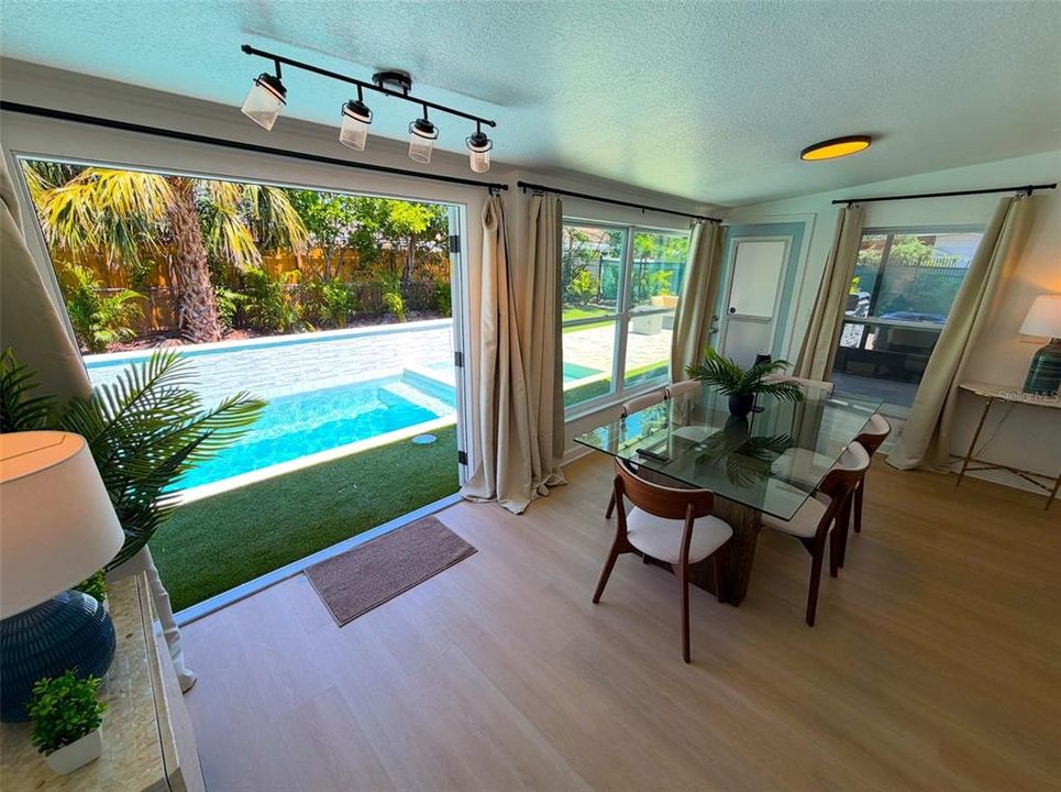 For Rent: $4,795 (4 beds, 2 baths, 1543 Square Feet)