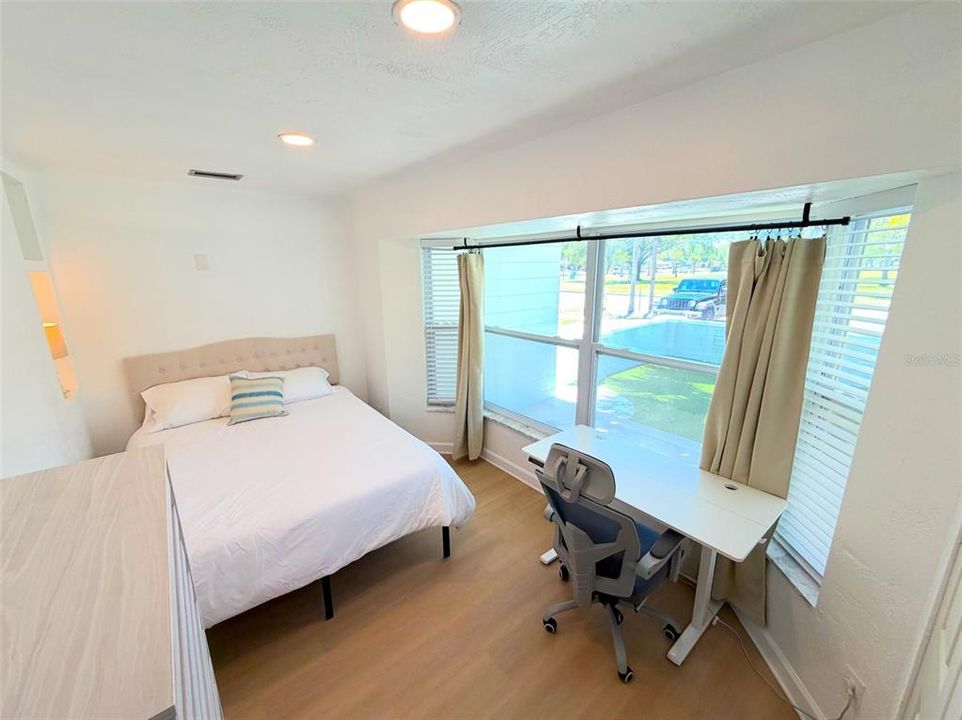 For Rent: $4,795 (4 beds, 2 baths, 1543 Square Feet)