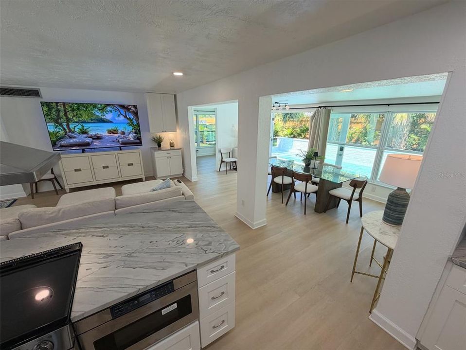 For Rent: $4,795 (4 beds, 2 baths, 1543 Square Feet)