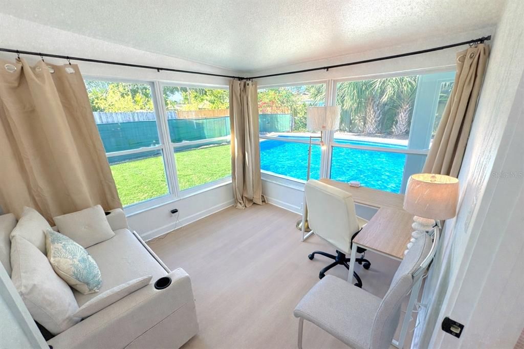 For Rent: $4,795 (4 beds, 2 baths, 1543 Square Feet)