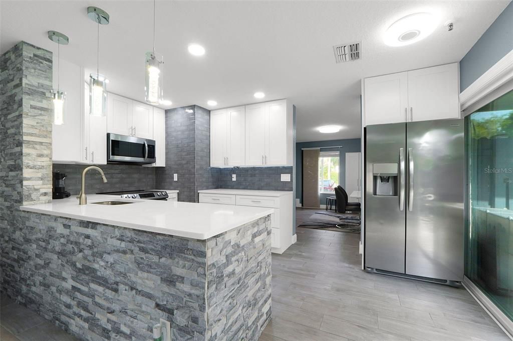 En Venta: $298,000 (2 camas, 2 baños, 1120 Pies cuadrados)